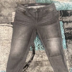 Torrid Premium Bombshell Skinny Jeans - Grey Wash - Sz 24, never worn, no tags
